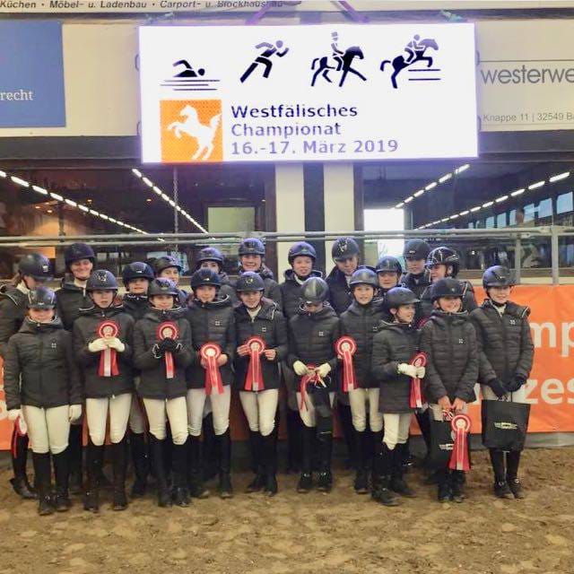 Albersloher Reiter erfolgreich beim Westfälischen Mannschafts-Championat der Vierkämpfer in Vlotho